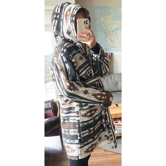 Handmade Southwestern Print Hooded Robe Jacket - Picture 9 of 16